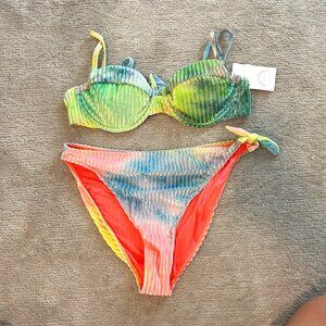 NWT Dippin Daisys Tie Dye Bikini Set